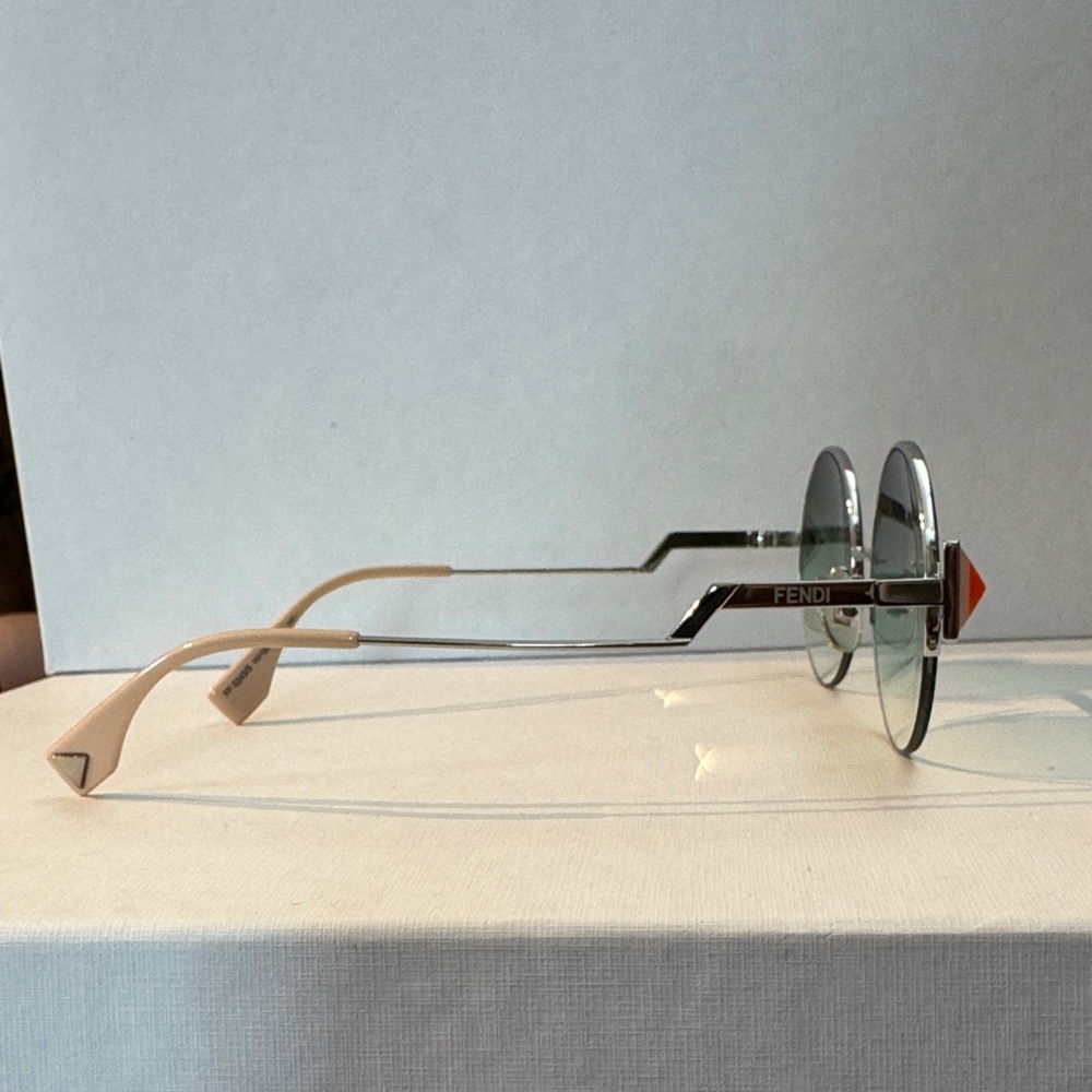 Fendi Round Gradient Sunglasses with Orange Accents - Picture 5 of 8